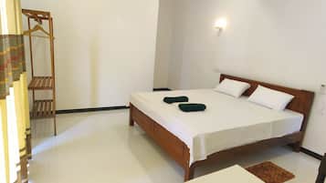 Comfort Double Room, Garden View | Desk, free WiFi, bed sheets