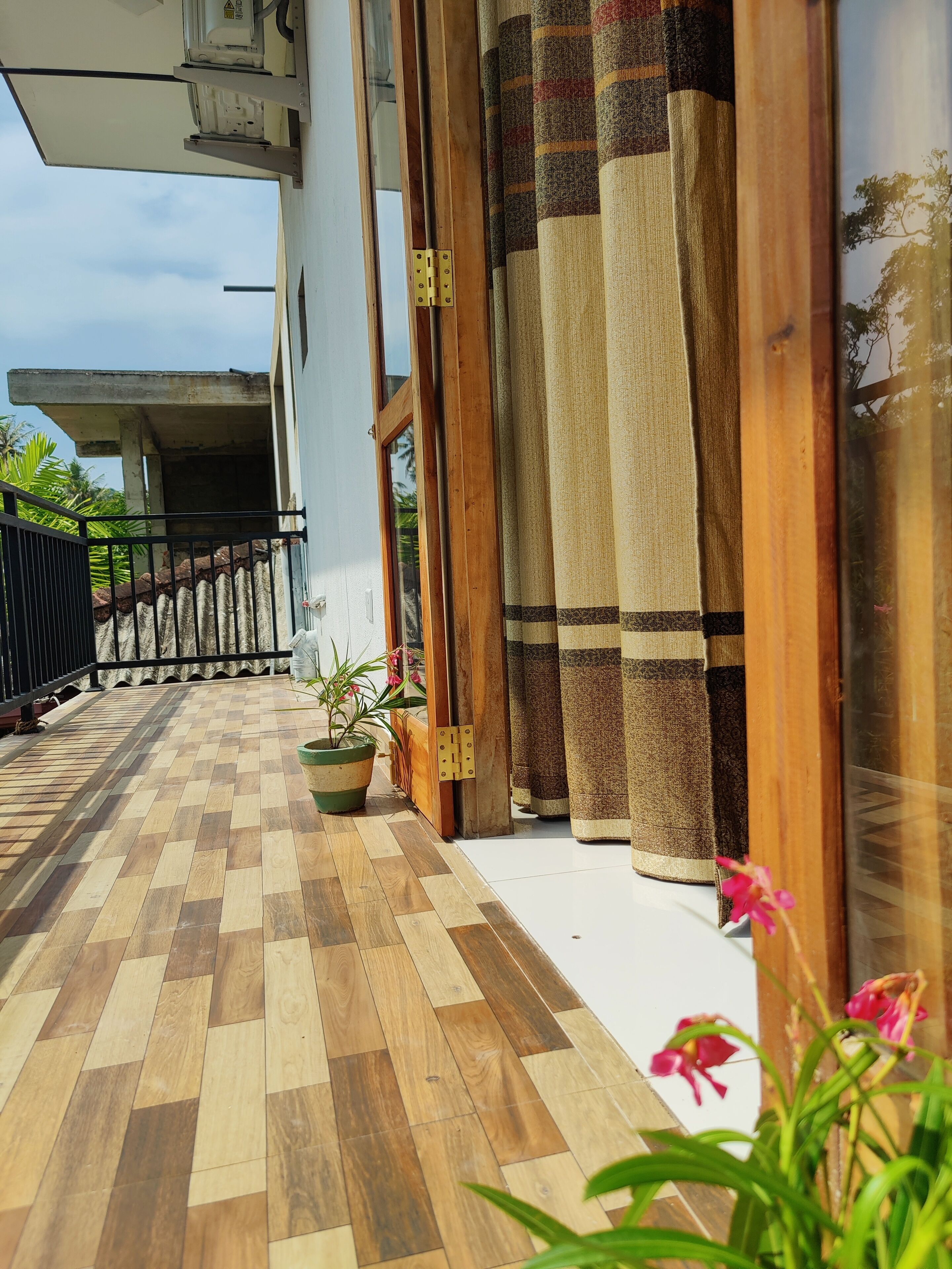 Habitación doble Confort, vista al jardín | Vista del balcón