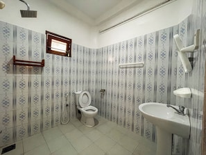 Shower, rainfall showerhead, towels, soap
