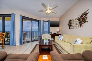 Appart'hôtel, 3 chambres | Coin séjour