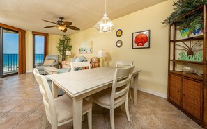 Condo, 2 Bedrooms | Dining
