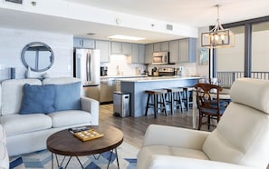 Condo, 3 Bedrooms | Interior