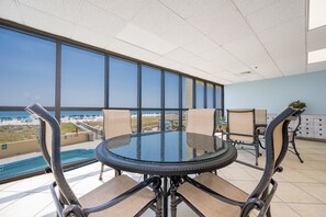Condo, 2 Bedrooms | Dining - Phoenix Iv 4064 2 Bedroom Condo (Orange Beach)