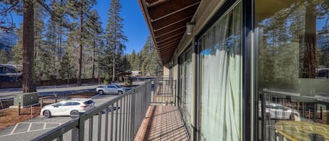 Condo, 1 Bedroom | Property grounds