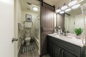 Condo, 1 Bedroom | Bathroom | Towels - 245 Bldg C 1 Bedroom Condo (Truckee)