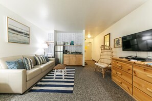 Condo, 1 quarto | Área de estar
