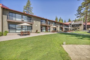 Exterior - 113 Bldg B 1 Bedroom Studio (Truckee)