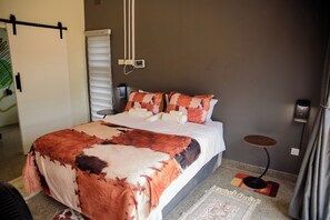 3 quartos, ferros/tábuas de passar roupa, Wi-Fi, roupa de cama