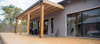 Charming 3-bedroom cottage in welcoming Bulawayo with AC, WiFi