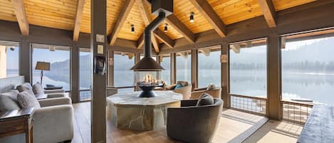 Townhome, 2 Bedrooms | Interior