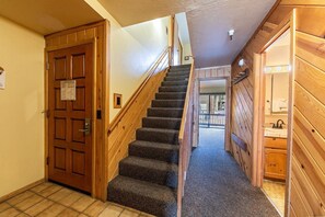 Townhome, 2 Bedrooms | Interior