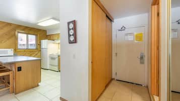 Condo, 1 Bedroom | Interior