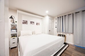 Studio | Free WiFi - 124 Bldg B Studio (Truckee)