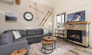 Maison, 3 chambres | Coin séjour