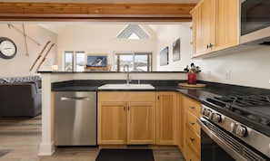 Maison, 3 chambres | Cuisine privée | Cafetière/bouilloire