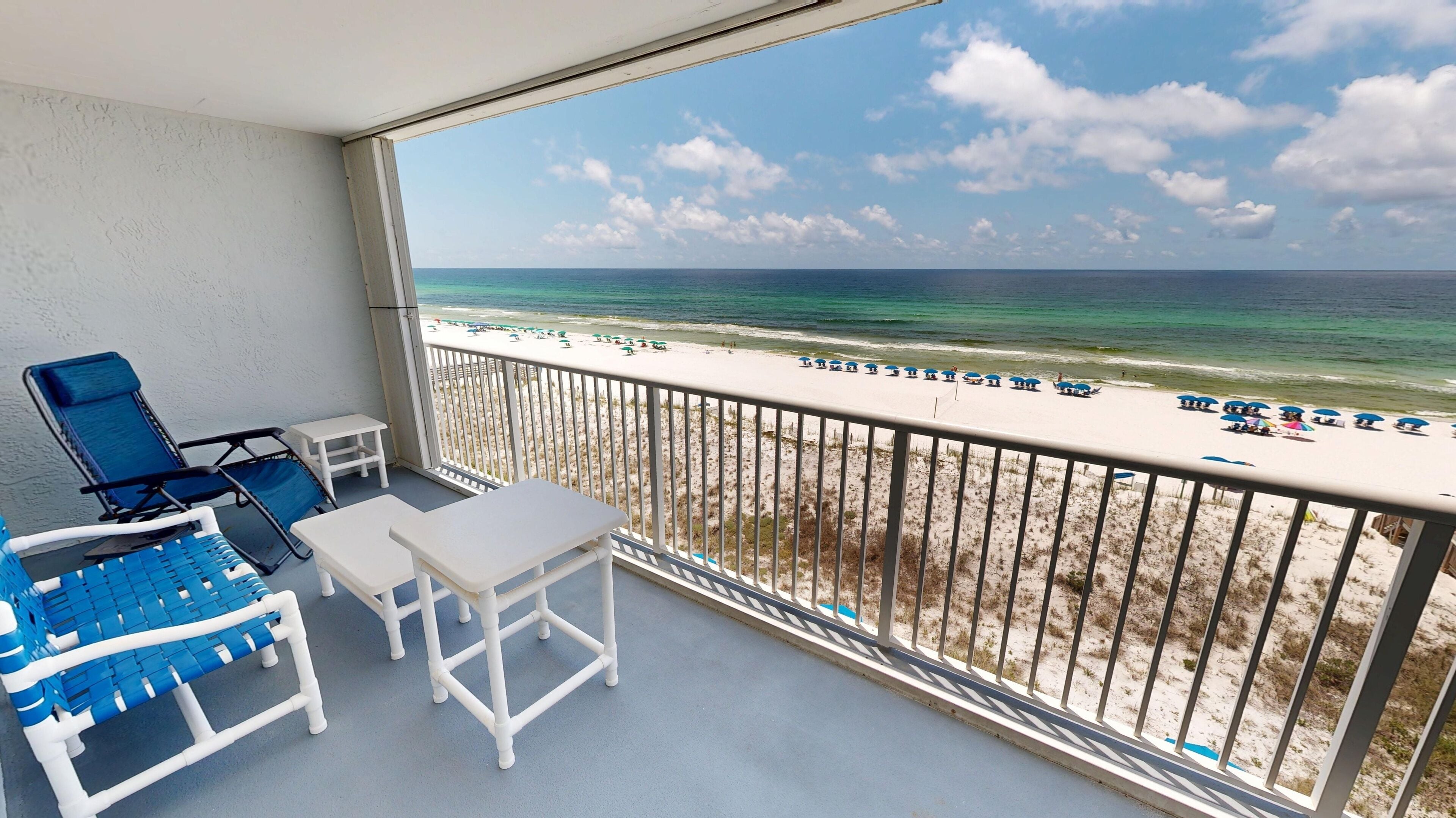 Condo, 2 Bedrooms | Property grounds
