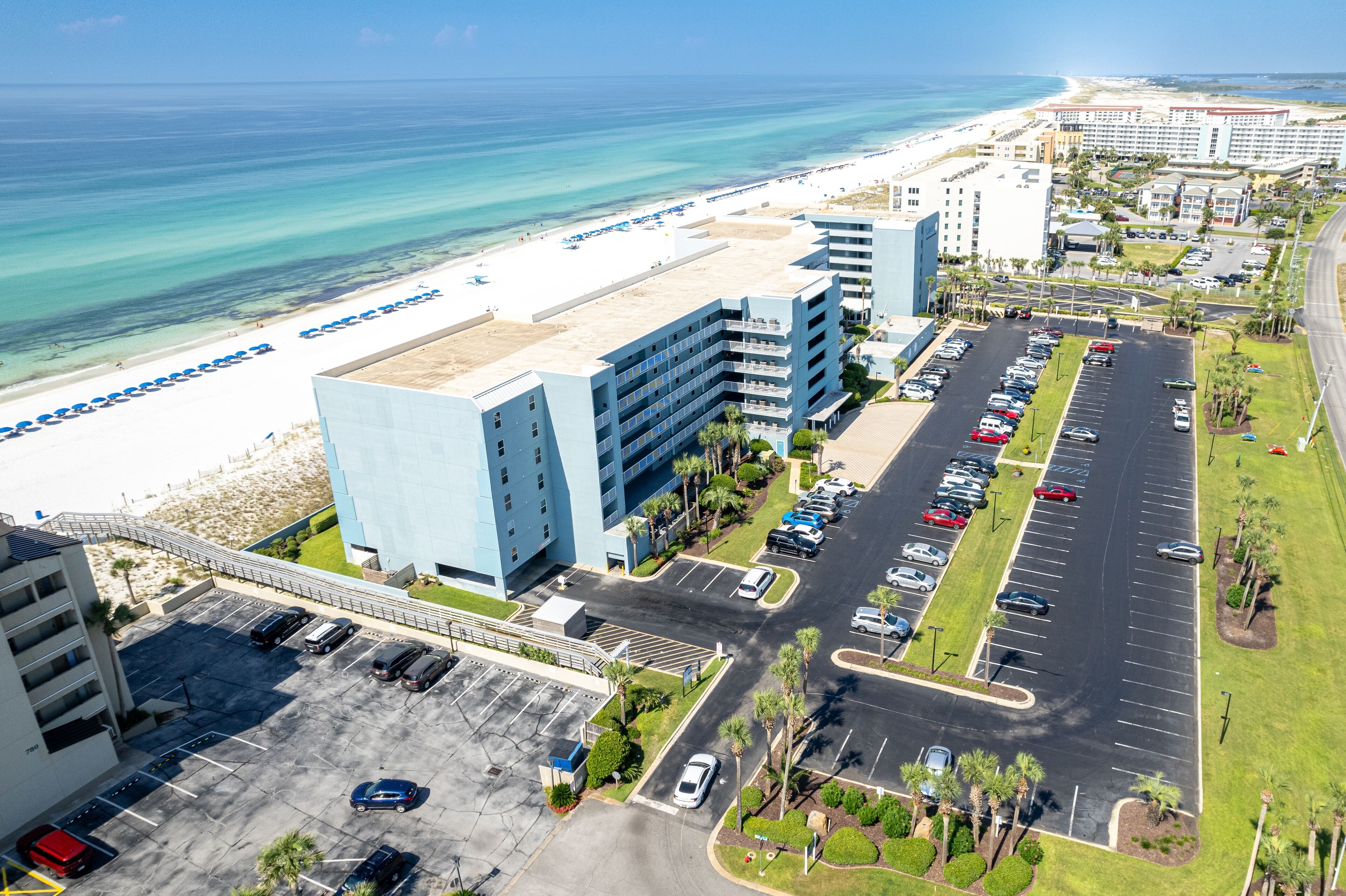 Condo, 2 quartos | Fachada