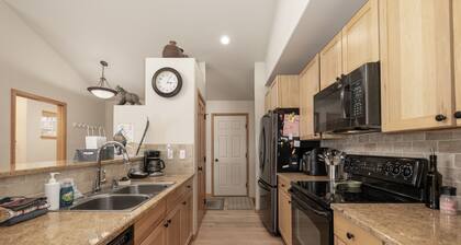 130 Discovery Court At Rendezvous 3 Bedroom Home