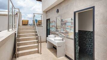 Condo, 1 Bedroom, Accessible, Smoking | Spa