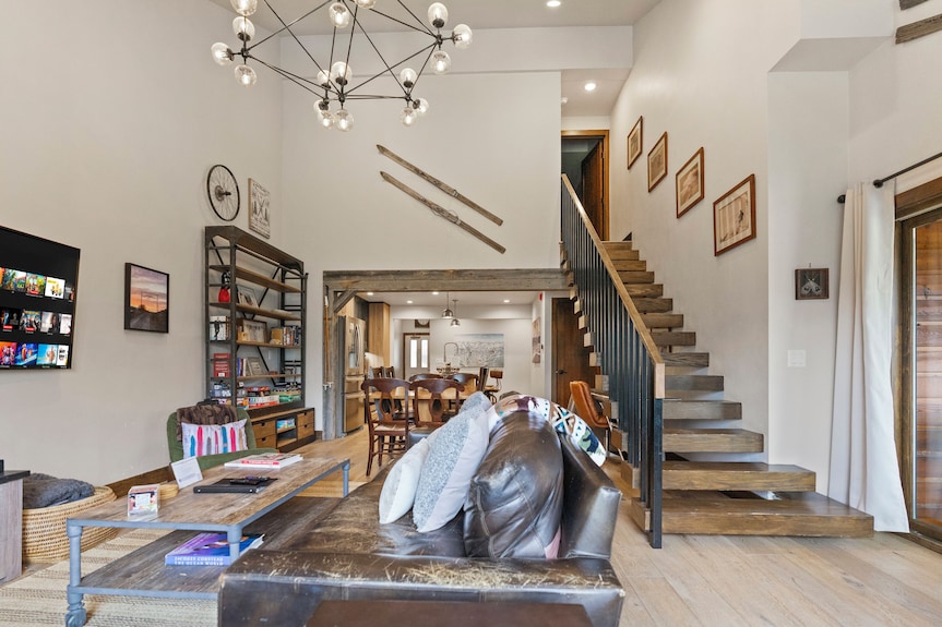 Combined 7br Condo Escape, Walk To Main St & Lift - Keystone, CO