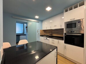 Microwave, oven, stovetop, dishwasher - EL COLMENARS THEMED COUNTRY HOUSE FOR SPECIAL EVENTS AND MEETINGS (Chóvar)