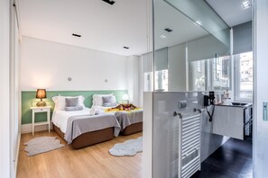 3 chambres, fer et planche à repasser, accès Internet