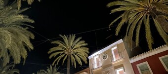 Charming sheperd's shed with marvelous views with jacuzzi free WiFi