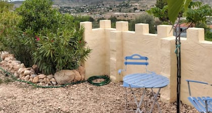Charming sheperd's shed with marvelous vieuw El Fondó de les Neus free WiFi