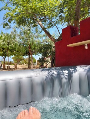 مغطس سبا خارجي