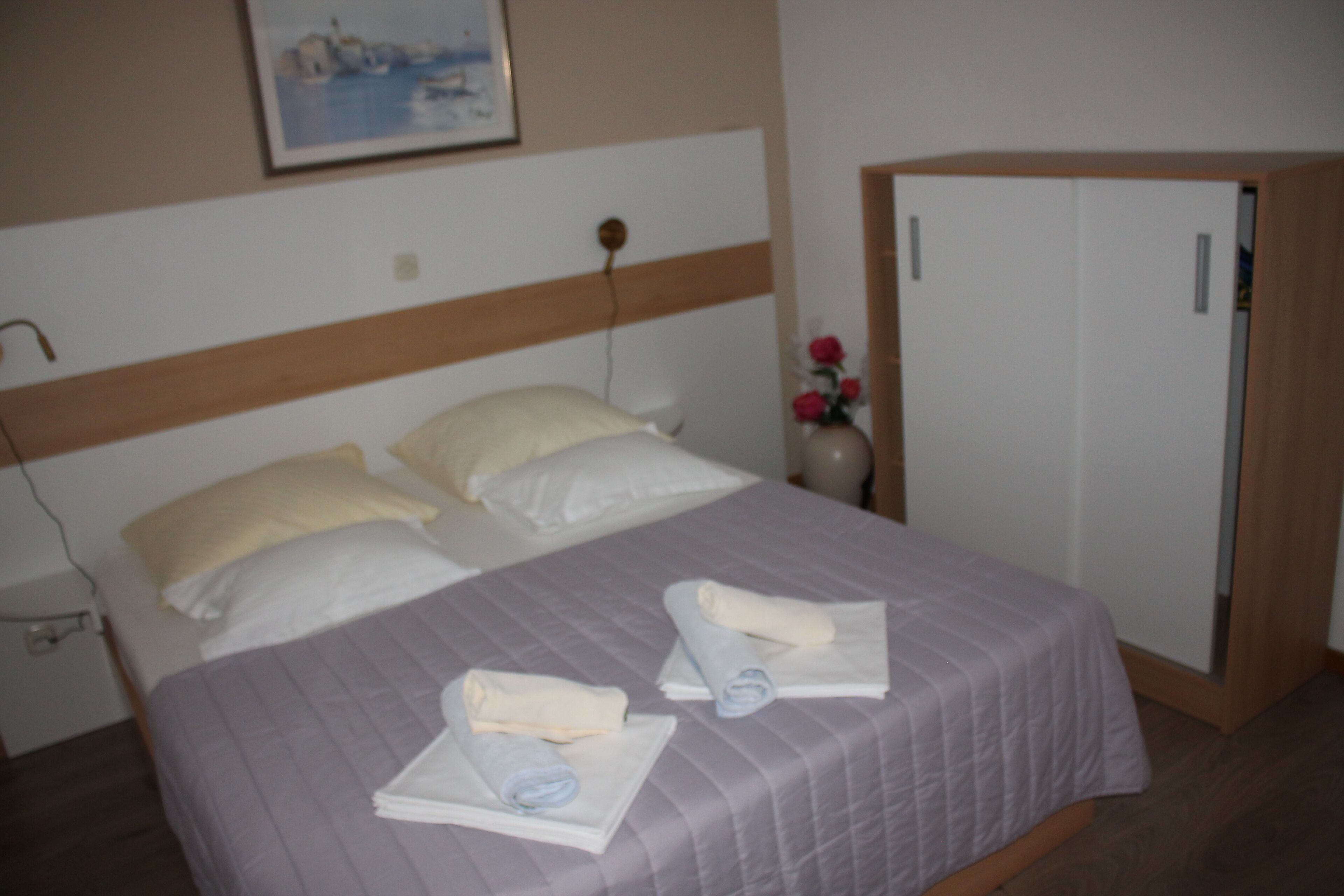 2 slaapkamers, een strijkplank/strijkijzer, wifi, beddengoed