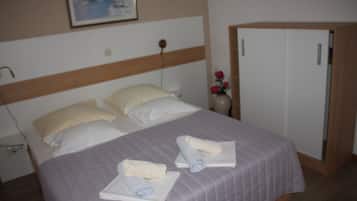 2 Schlafzimmer, Bügeleisen/Bügelbrett, WLAN, Bettwäsche