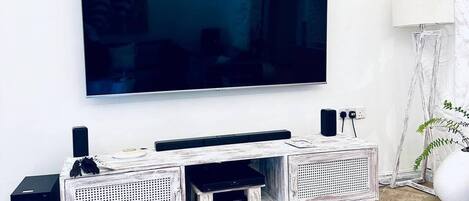 Apartment, 1 Bedroom, Accessible, Balcony | Room amenity