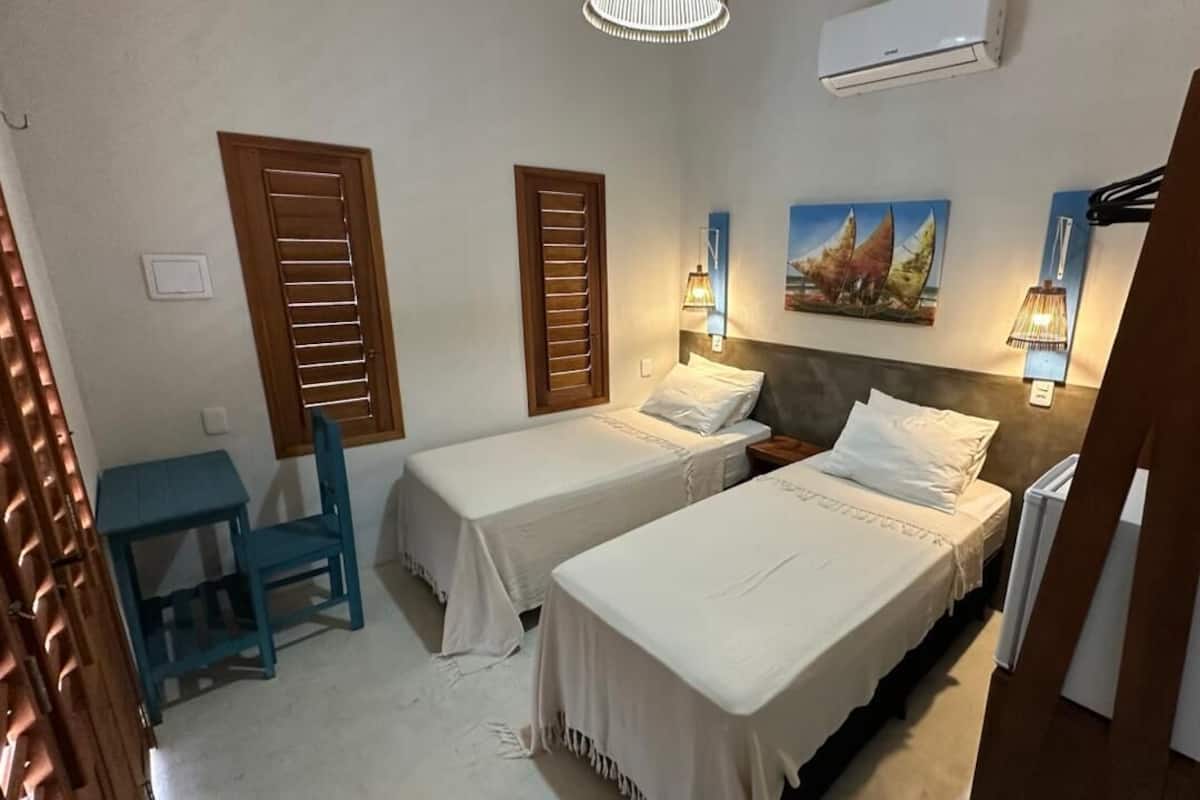 Chambre avec lits jumeaux, non-fumeurs, salle de bains privée | Wi-Fi gratuit, draps fournis
