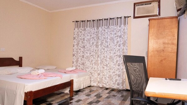Economy Triple Room | Free WiFi