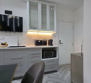 Microwave, stovetop, dishwasher