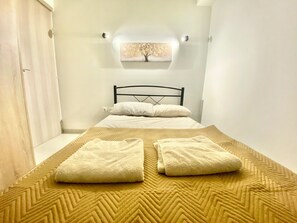 1 bedroom, iron/ironing board, WiFi, bed sheets