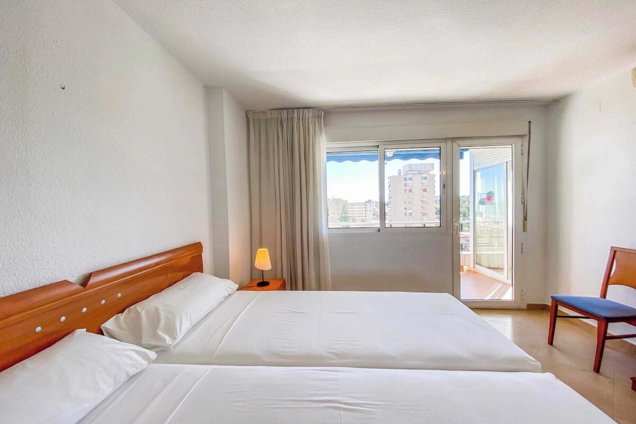 2 bedrooms, iron/ironing board, free WiFi