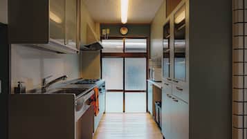 Microwave, stovetop, paper towels