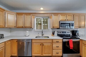 Microwave, oven, stovetop, dishwasher