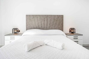 3 bedrooms, WiFi, bed sheets - Zurbaran Villa 5 - Three Bedroom Villa, Sleeps 6 (Nerja)