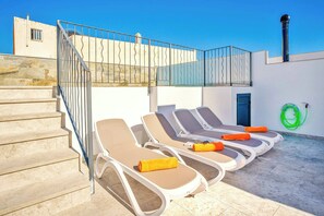 Property grounds - Zurbaran Villa 5 - Three Bedroom Villa, Sleeps 6 (Nerja)