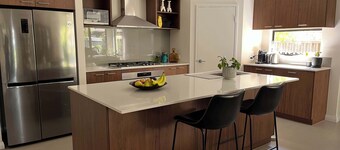 Mid-century Elegance in a leafy garden