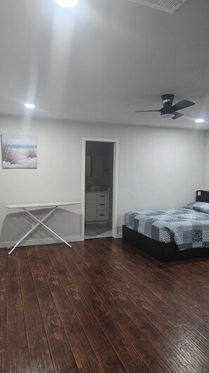 3 bedrooms, iron/ironing board, free WiFi, wheelchair access - Spacious 4-bedroom house with WiFi and AC in amazing Dallas (Dallas)