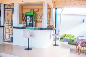 Bar (on property) - MARK-A GARDEN HOTEL KAWE (Dar es Salaam)