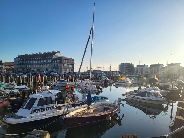 Cottage | Marina