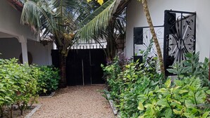 Exterior - Fish 2 Nungwi House  (Nungwi)