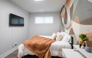 2 bedrooms, iron/ironing board, free WiFi, bed sheets