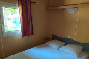 2 bedrooms - Camping - Piscine - ccbbdaf (Vic-sur-Cère)