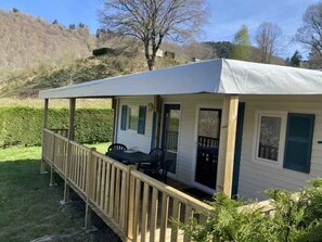 Outdoor dining - Camping - Piscine  - ccbbdag (Vic-sur-Cère)