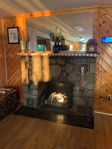 Bootjack Lake House: Private Lakefront in the Heart of the Keweenaw